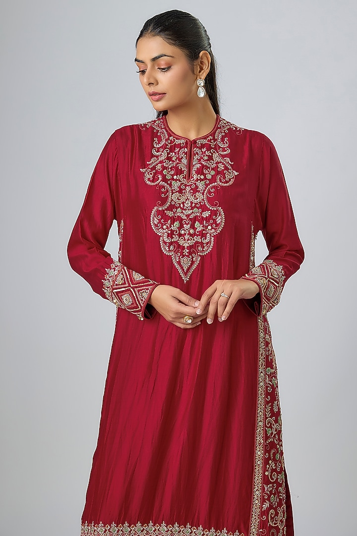 Red Silk Zardosi Embroidered Kurta Set by Jayanti Reddy at Pernia's Pop Up Shop