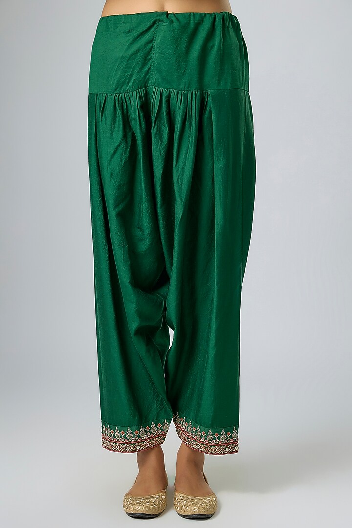 Emerald Green Silk Zardosi Embroidered Kurta Set by Jayanti Reddy at Pernia's Pop Up Shop