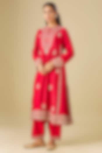 Red Silk Zardosi Embroidered Kurta Set by Jayanti Reddy at Pernia's Pop Up Shop