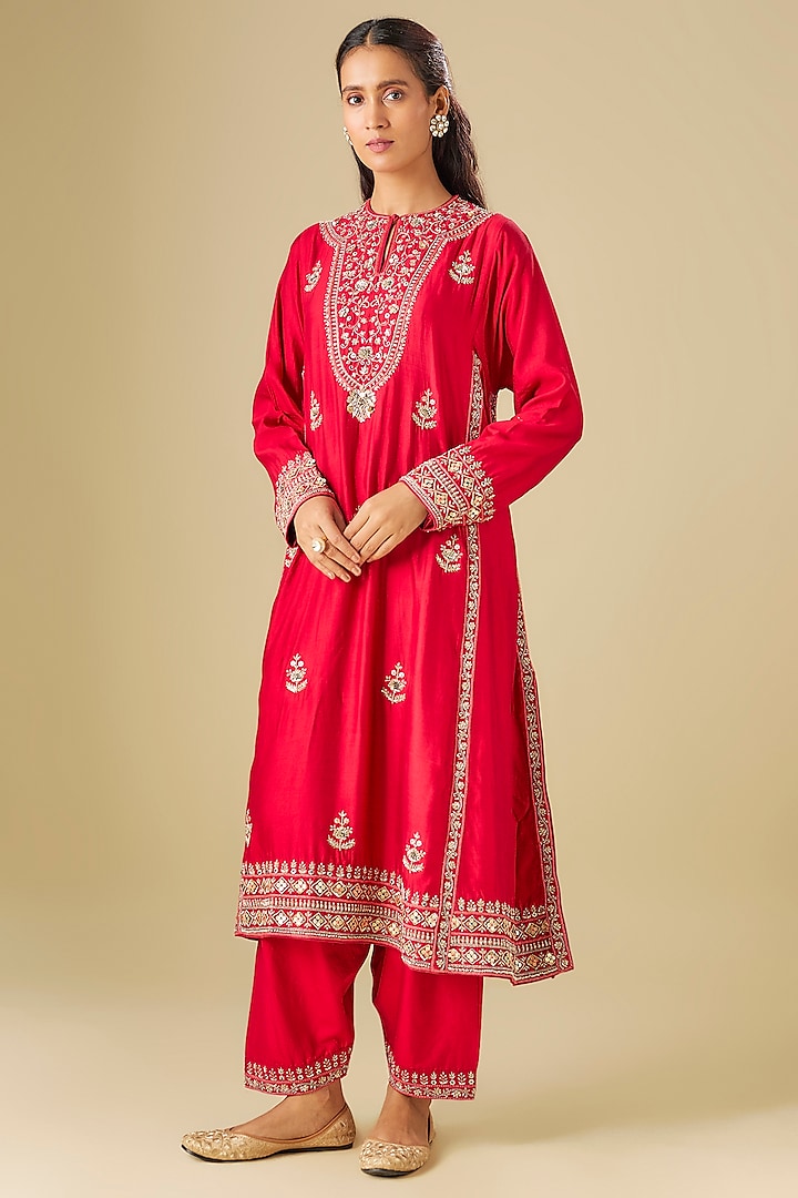 Red Silk Zardosi Embroidered Kurta Set by Jayanti Reddy at Pernia's Pop Up Shop