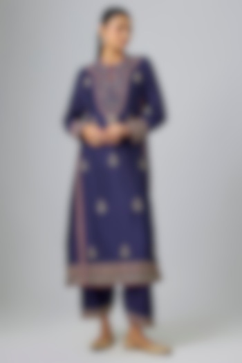 Purple Silk Zardosi Embroidered Kurta Set by Jayanti Reddy at Pernia's Pop Up Shop