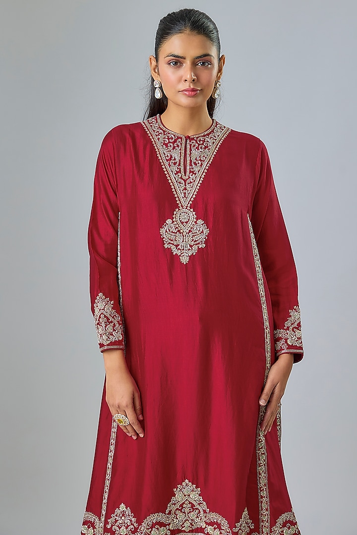 Red Silk Zardosi Embroidered Kurta Set by Jayanti Reddy at Pernia's Pop Up Shop