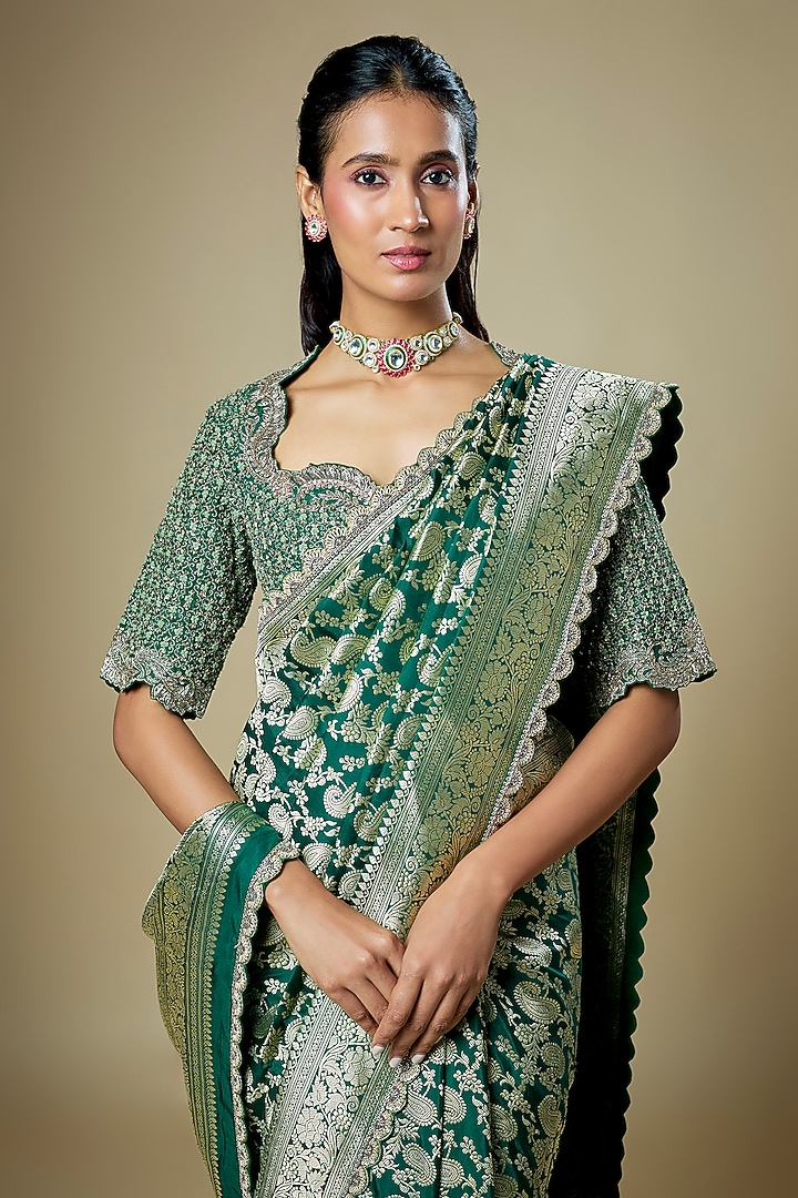 Emerald Green Banarasi Zardosi Embroidered Woven Bridal Saree Set by Jayanti Reddy at Pernia's Pop Up Shop