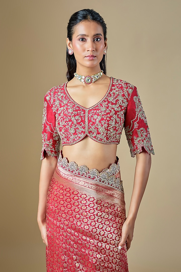 Red Banarasi Zardosi Embroidered Woven Bridal Saree Set by Jayanti Reddy at Pernia's Pop Up Shop