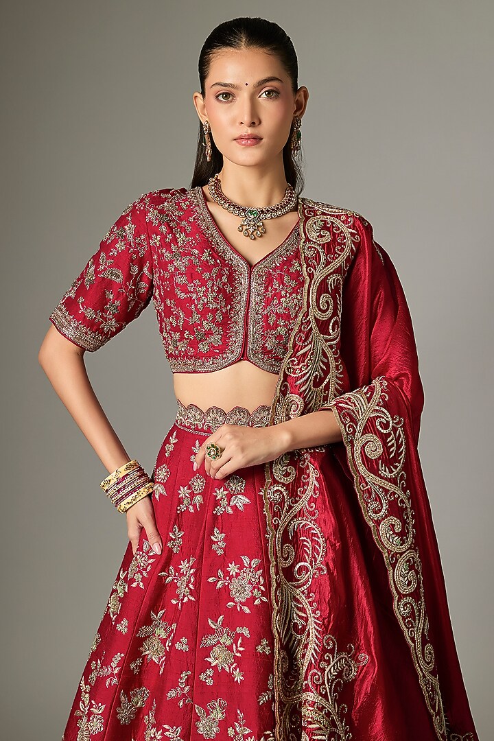 Red Raw Silk Zardosi Work Bridal Lehenga Set by Jayanti Reddy at Pernia's Pop Up Shop