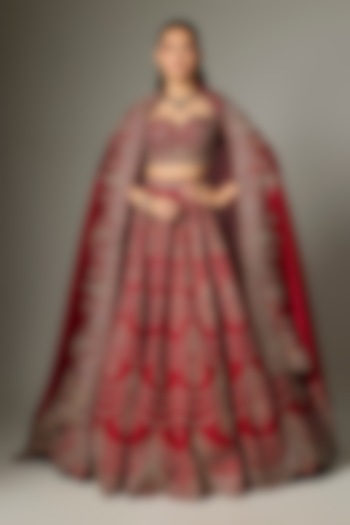 Red Raw Silk Zardosi Work Bridal Lehenga Set by Jayanti Reddy at Pernia's Pop Up Shop