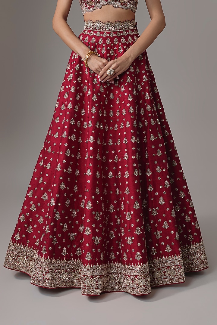 Red Raw Silk Zardosi Embroidered Bridal Lehenga Set by Jayanti Reddy at Pernia's Pop Up Shop