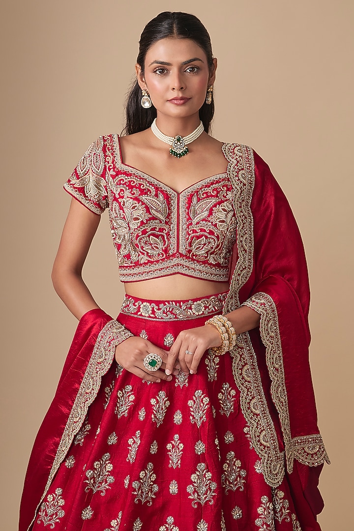 Red Raw Silk Zardosi Embroidered Bridal Lehenga Set by Jayanti Reddy at Pernia's Pop Up Shop