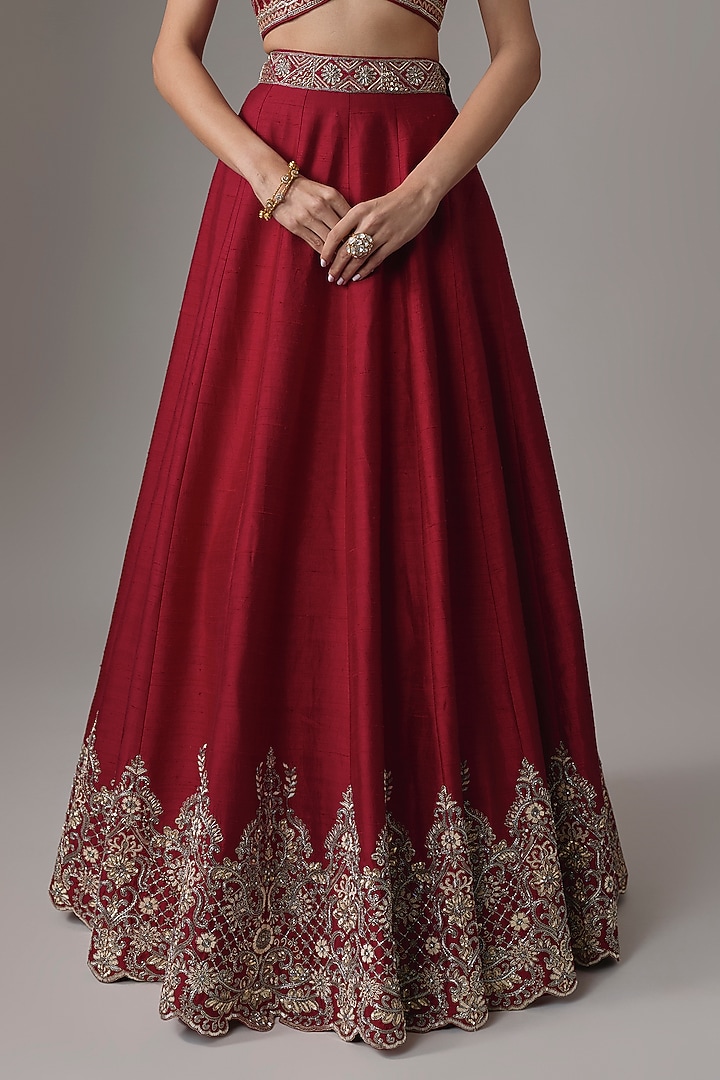 Red Raw Silk Zardosi Embroidered Bridal Lehenga Set by Jayanti Reddy at Pernia's Pop Up Shop