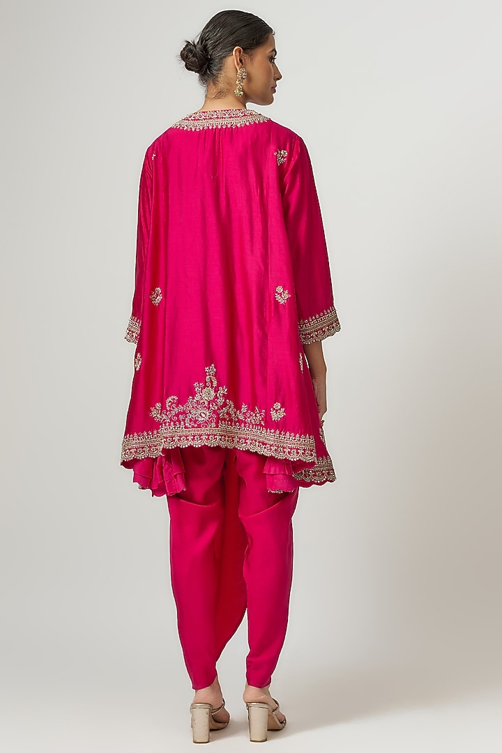 Pink Silk Zari Bird Embroidered Kurta Set by Jayanti Reddy at Pernia's Pop Up Shop