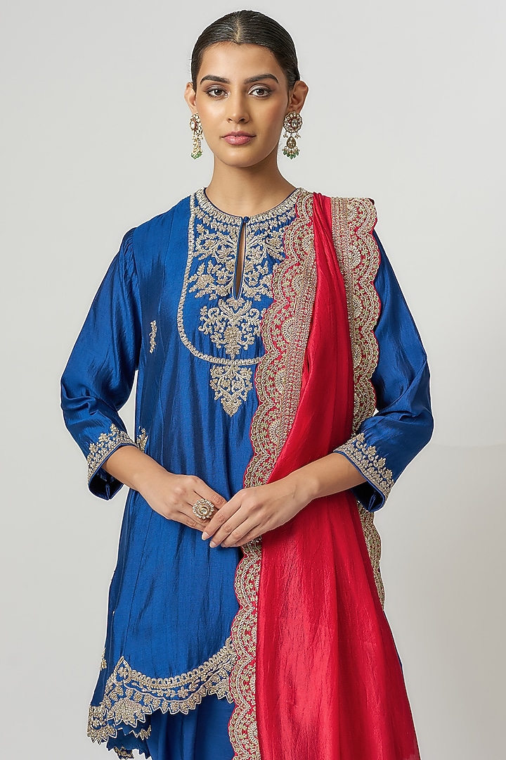 Navy Blue Silk Zari Embroidered Kurta Set by Jayanti Reddy at Pernia's Pop Up Shop