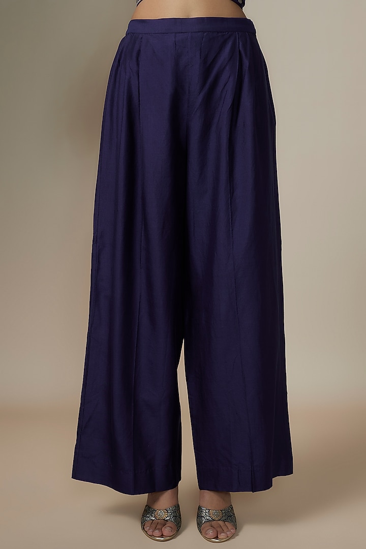 Purple Silk Zari Embroidered Wedding Anarkali Set by Jayanti Reddy at Pernia's Pop Up Shop