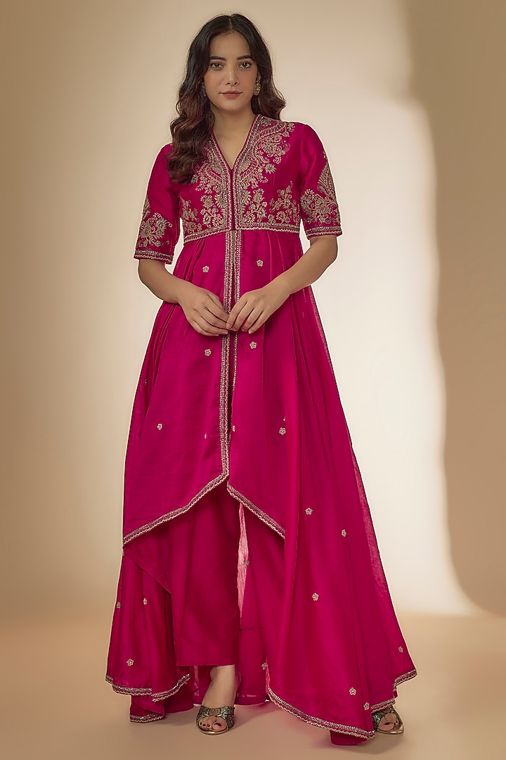 Rani Pink Silk Zari Embroidered High-Low Kurta Set by Jayanti Reddy at Pernia's Pop Up Shop
