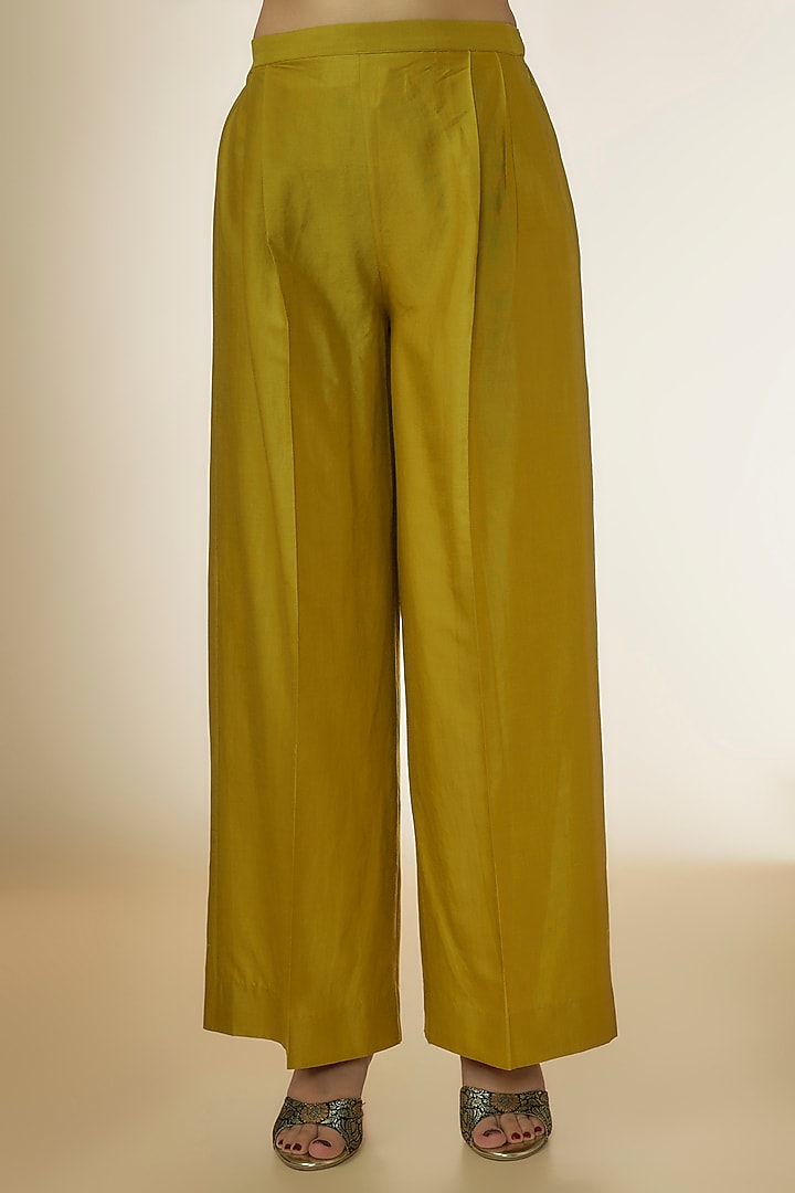 Mustard Yellow Silk Zari Embroidered High-Low Kurta Set by Jayanti Reddy at Pernia's Pop Up Shop
