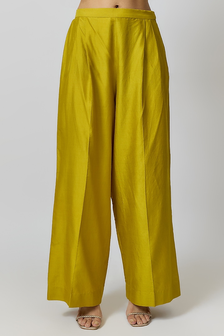 Mustard Silk Zari Embroidered Kaftan Set by Jayanti Reddy at Pernia's Pop Up Shop