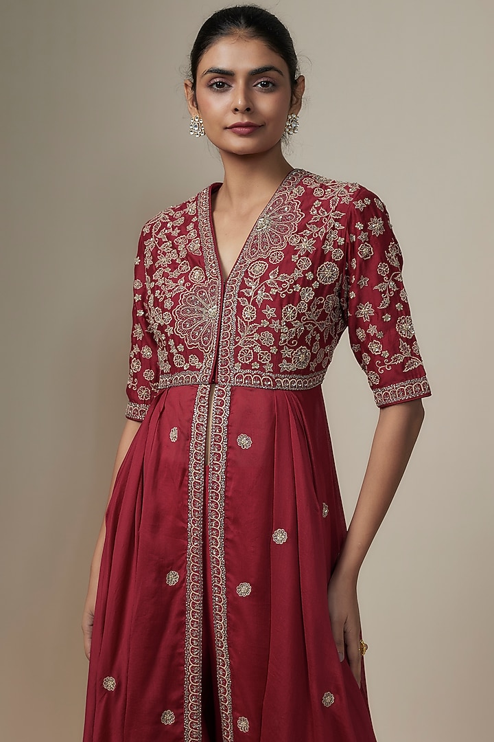 Red Silk Zari Embroidered Wedding Anarkali Set by Jayanti Reddy at Pernia's Pop Up Shop