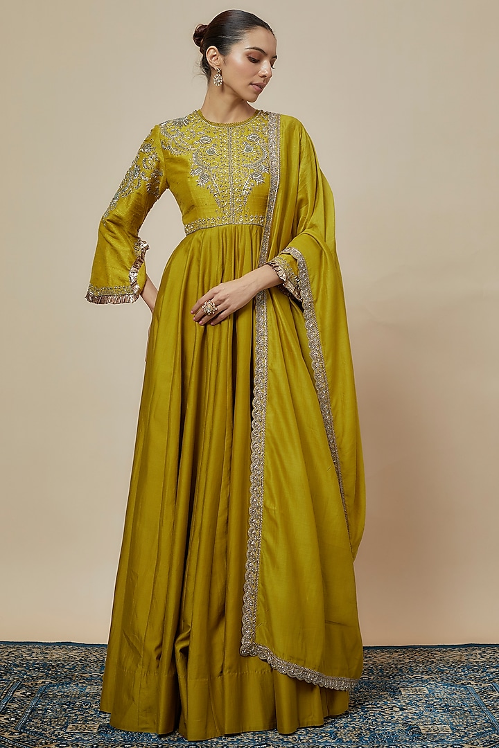 Mustard Silk Zari Embroidered Anarkali Set by Jayanti Reddy at Pernia's Pop Up Shop