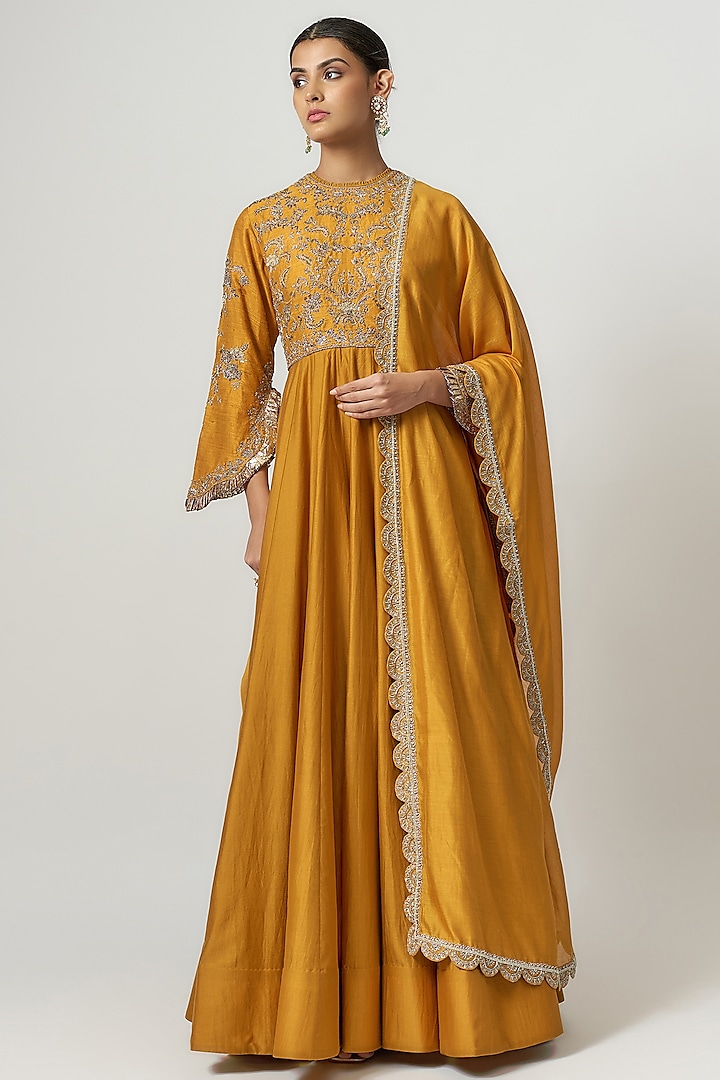 Yellow Silk Zari Embroidered Anarkali Set by Jayanti Reddy at Pernia's Pop Up Shop