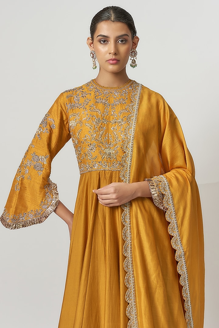 Yellow Silk Zari Embroidered Bridal Anarkali Set by Jayanti Reddy at Pernia's Pop Up Shop