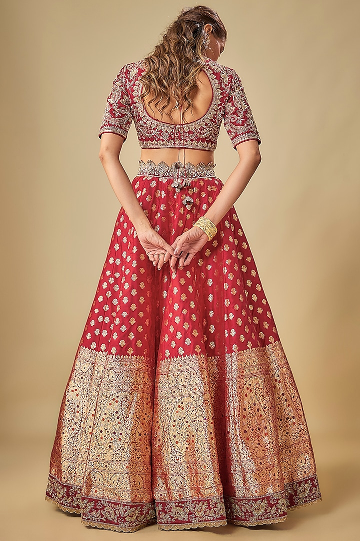 Red Banarasi Zardosi Embroidered Bridal Lehenga Set by Jayanti Reddy at Pernia's Pop Up Shop