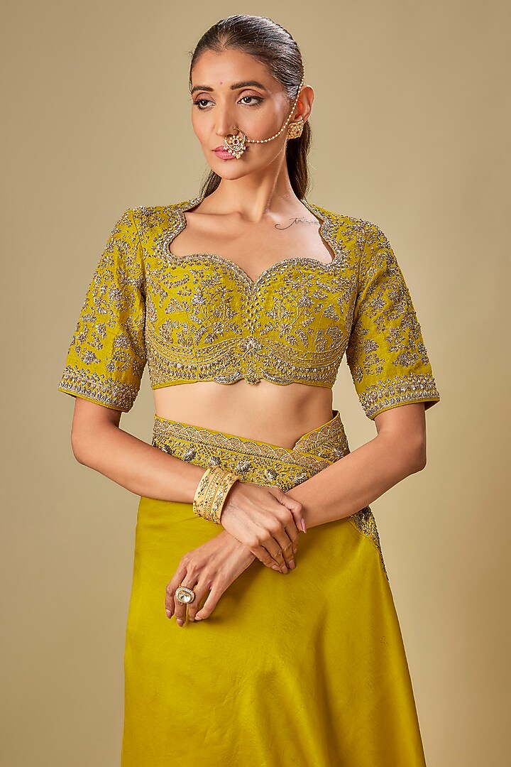 Mustard Silk Zardosi Embroidered Bridal Saree Set by Jayanti Reddy at Pernia's Pop Up Shop