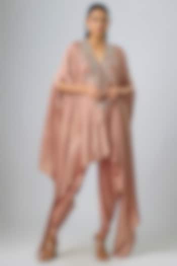 Peach Silk Zardosi Embroidered Cape Set by Jayanti Reddy at Pernia's Pop Up Shop