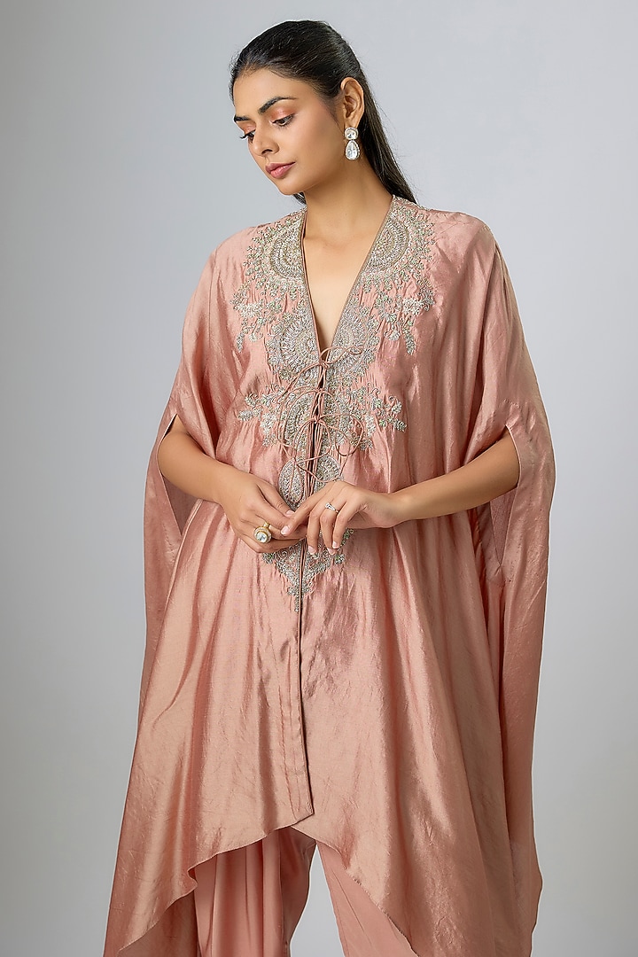 Peach Silk Zardosi Embroidered Cape Set by Jayanti Reddy at Pernia's Pop Up Shop