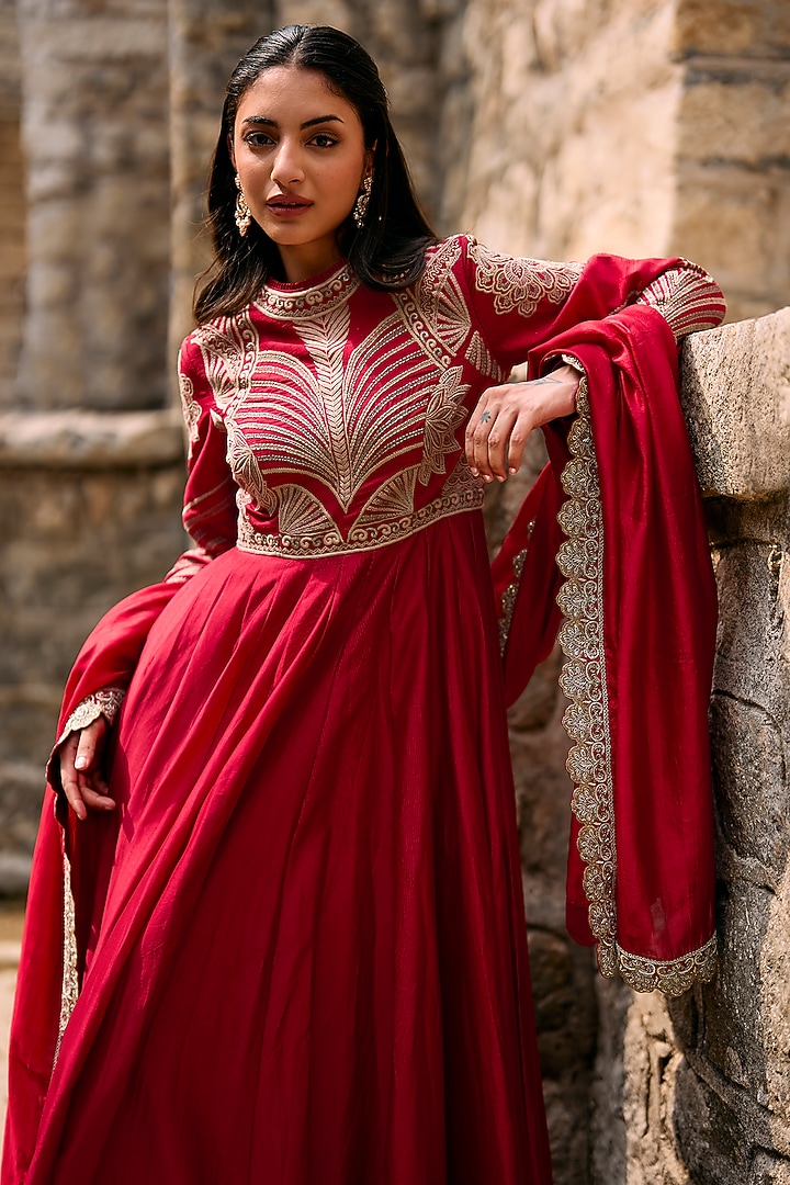 Red Silk Embroidered Bridal Anarkali Set by Jayanti Reddy at Pernia's Pop Up Shop