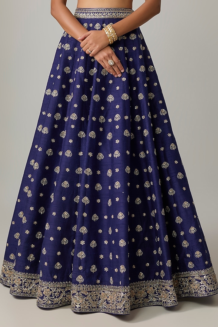 Purple Raw Silk Hand Embroidered Bridal Lehenga Set by Jayanti Reddy at Pernia's Pop Up Shop