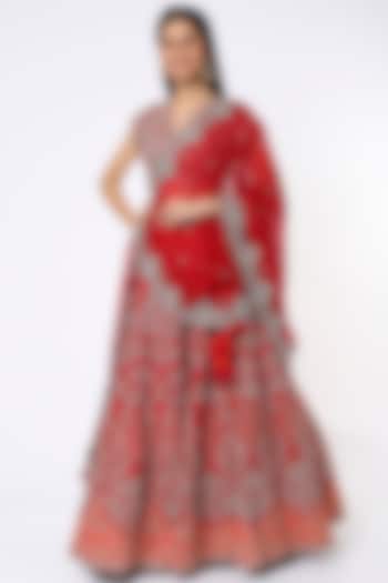Red Raw Silk Embroidered Bridal Lehenga Set by Jayanti Reddy at Pernia's Pop Up Shop