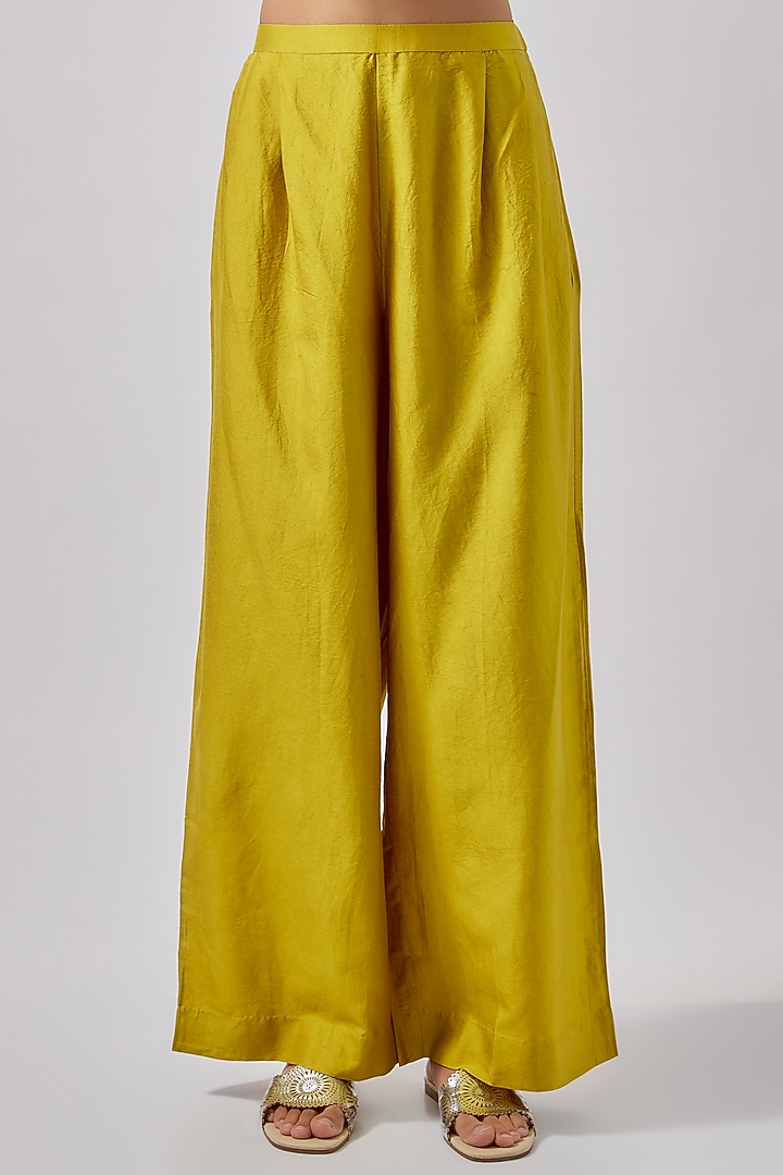 Yellow Silk Embroidered Cape Set by Jayanti Reddy at Pernia's Pop Up Shop