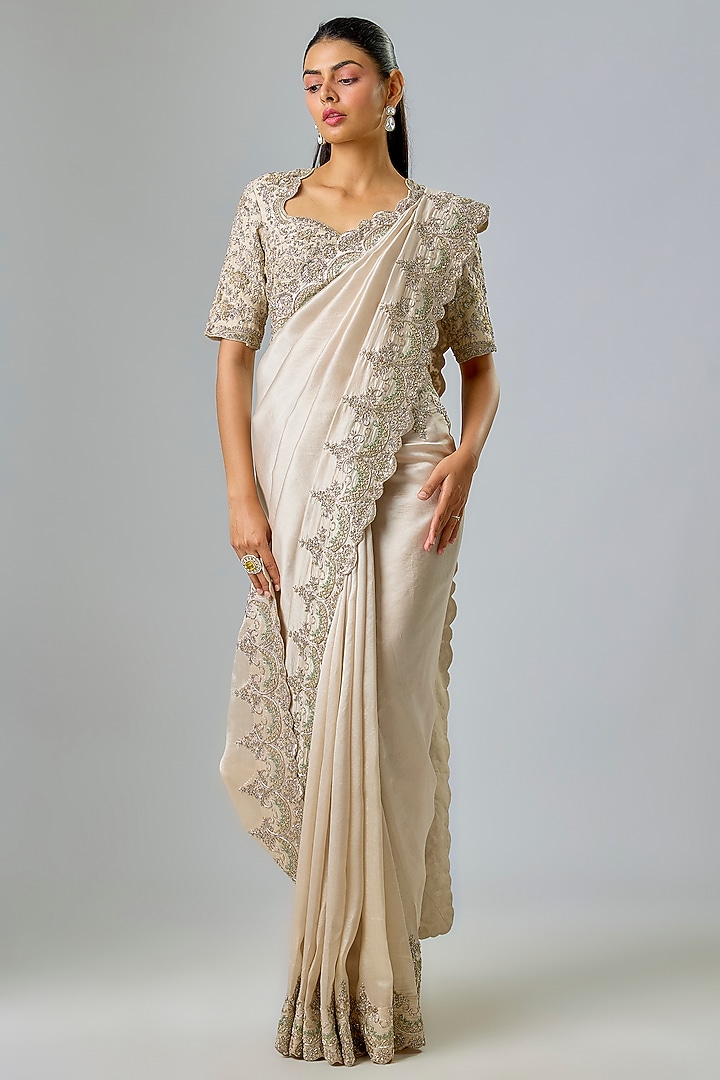 Ivory Silk Zardosi Embroidered Bridal Saree Set by Jayanti Reddy at Pernia's Pop Up Shop