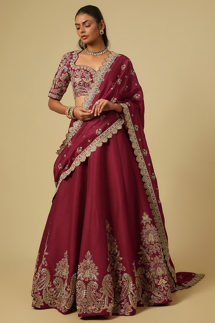 Rani Pink Raw Silk Zardosi Embroidered Bridal Lehenga Set by Jayanti Reddy at Pernia's Pop Up Shop