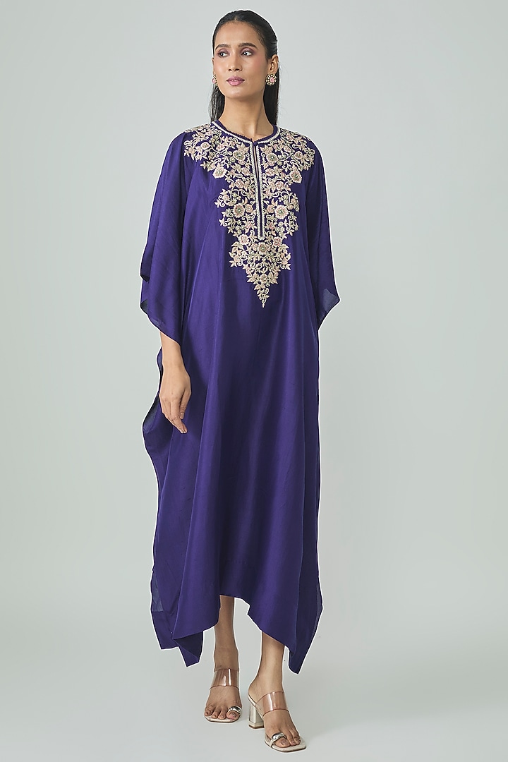 Purple Silk Aari Work Kaftan by Jayanti Reddy at Pernia's Pop Up Shop