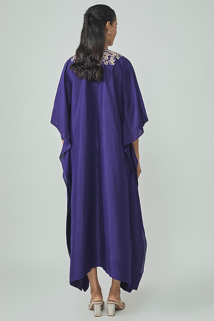 Purple Silk Aari Work Kaftan by Jayanti Reddy at Pernia's Pop Up Shop