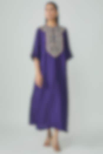 Purple Silk Zardosi Work Kaftan by Jayanti Reddy at Pernia's Pop Up Shop