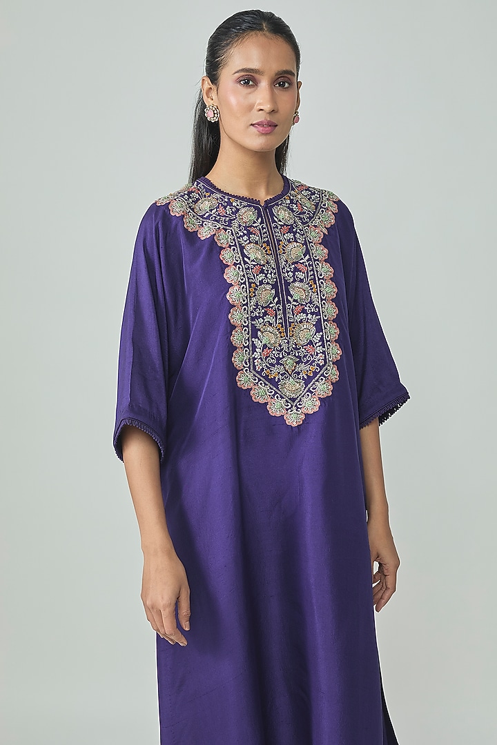 Purple Silk Zardosi Work Kaftan by Jayanti Reddy at Pernia's Pop Up Shop