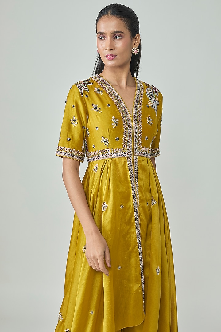 Golden Yellow Silk Zardosi Work Bridal Anarkali Set by Jayanti Reddy at Pernia's Pop Up Shop