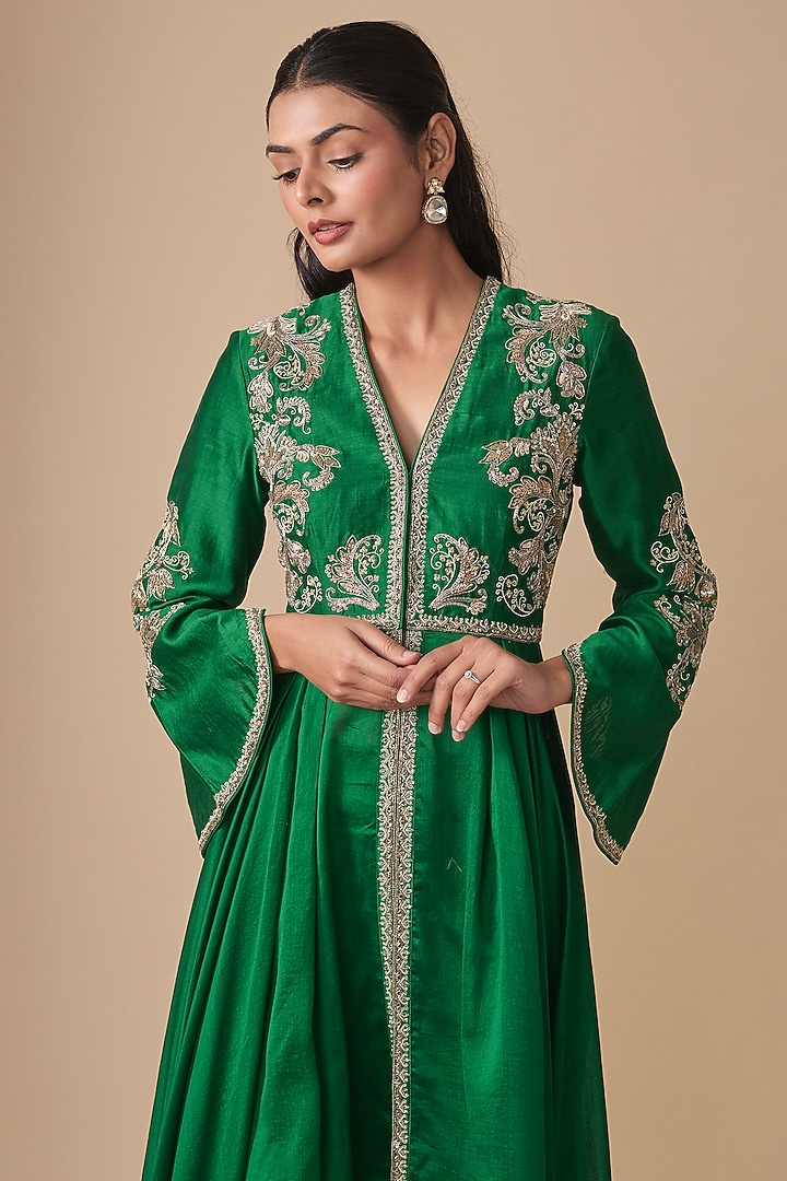 Bottle Green Silk Zardosi Embroidered High-Low Bridal Anarkali Set by Jayanti Reddy at Pernia's Pop Up Shop