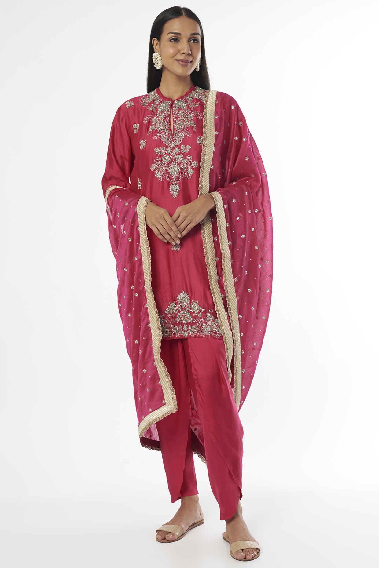 Fuchsia Kurta Set In Silk by Jayanti Reddy at Pernia's Pop Up Shop