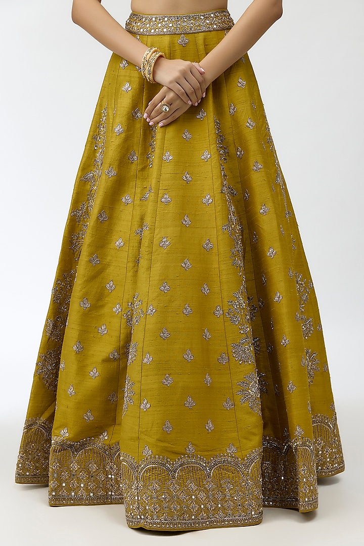 Mustard Raw Silk Zardosi Embroidered Bridal Lehenga Set by Jayanti Reddy at Pernia's Pop Up Shop