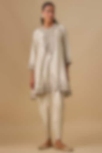 Beige Silk Zardosi Embroidered Tunic Set by Jayanti Reddy at Pernia's Pop Up Shop