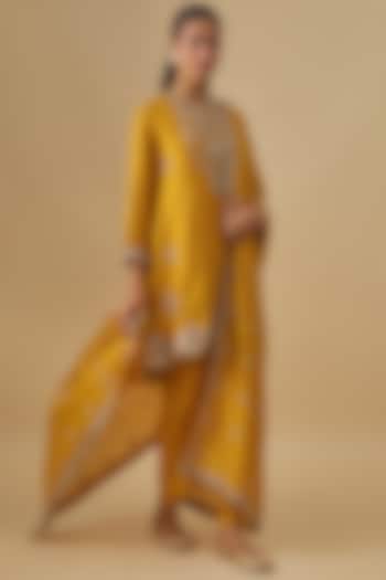 Mango Yellow Silk Zardosi Embroidered Tunic Set by Jayanti Reddy at Pernia's Pop Up Shop