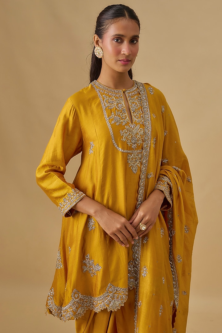 Mango Yellow Silk Zardosi Embroidered Tunic Set by Jayanti Reddy at Pernia's Pop Up Shop