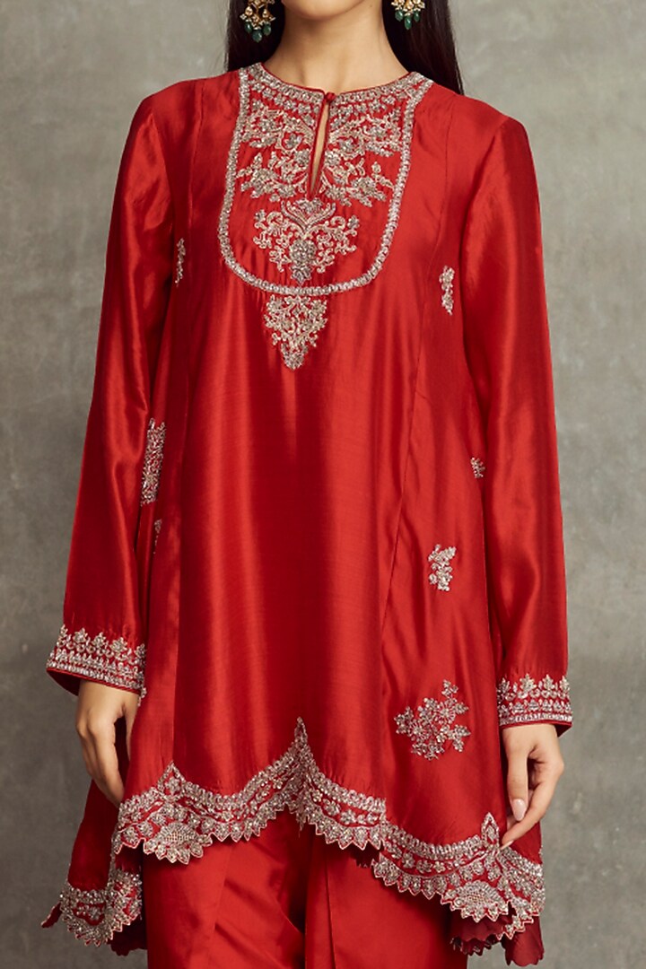 Red Zardosi Embroidered Kurta Set by Jayanti Reddy at Pernia's Pop Up Shop