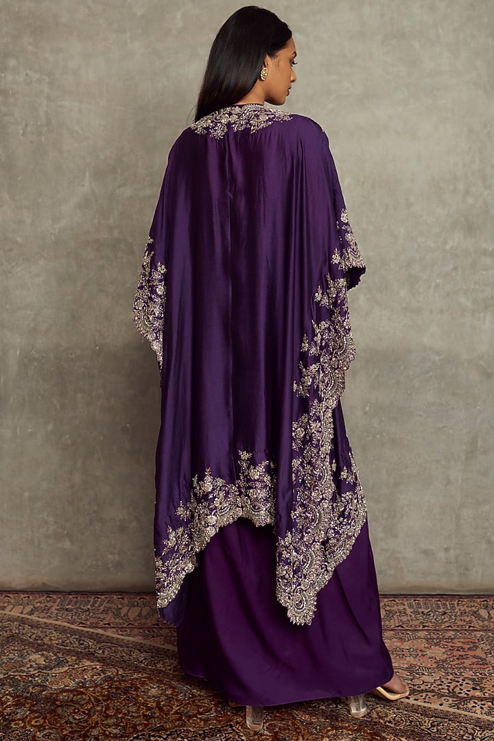 Purple Embroidered Cape Set by Jayanti Reddy at Pernia's Pop Up Shop