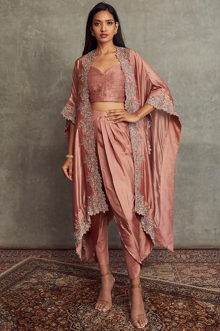 Peach Embroidered Cape Set by Jayanti Reddy