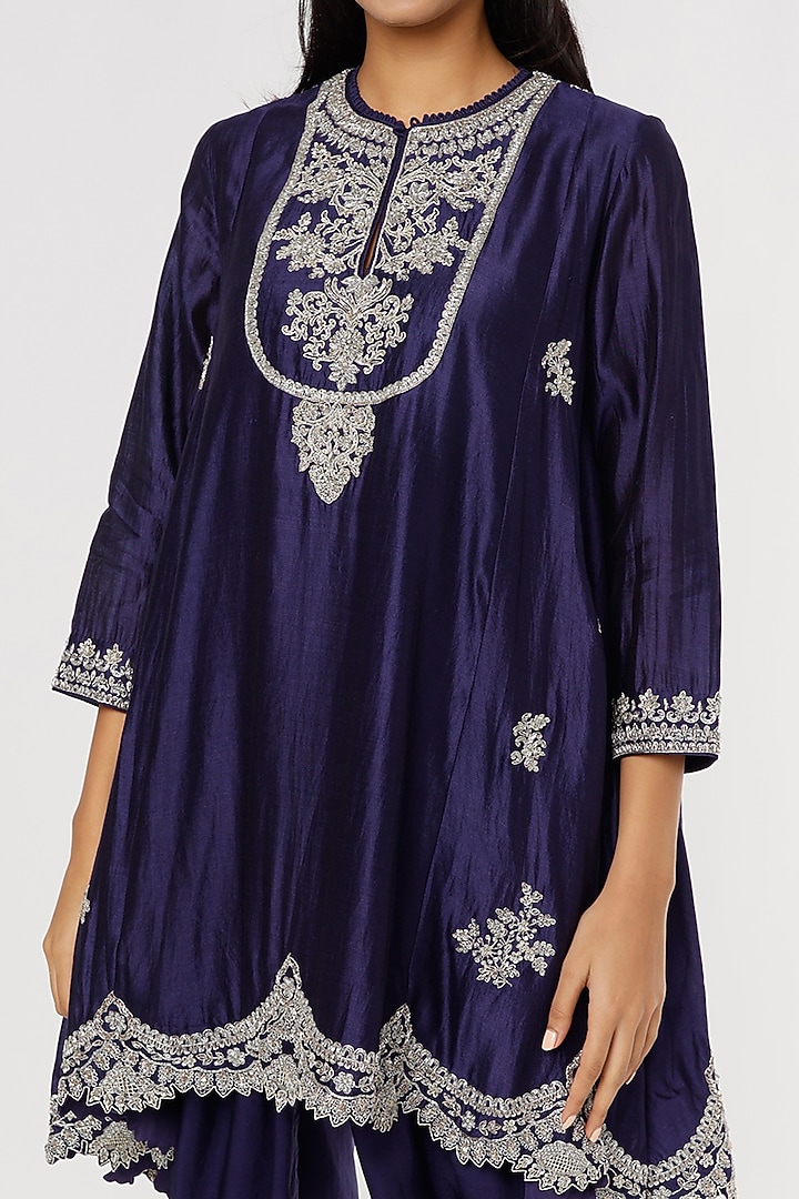 Purple Silk Embroidered Tunic Set by Jayanti Reddy at Pernia's Pop Up Shop