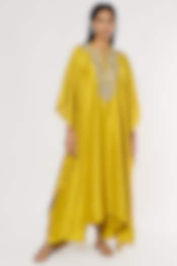 Mustard Embroidered Kaftan Set by Jayanti Reddy at Pernia's Pop Up Shop