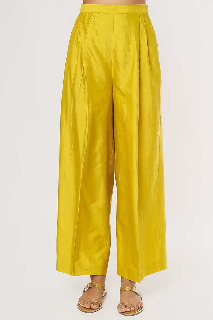 Mustard Embroidered Kaftan Set by Jayanti Reddy at Pernia's Pop Up Shop